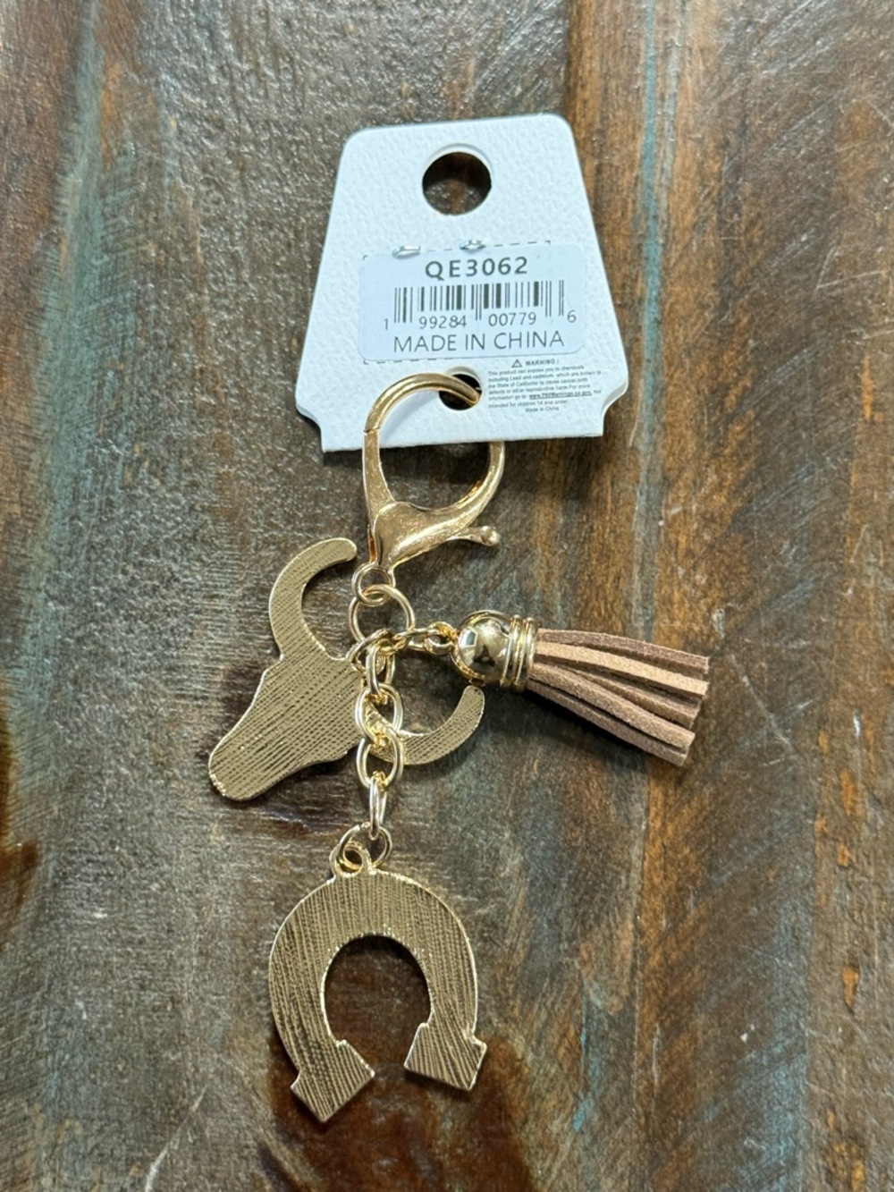 Nicole Purest Essence Pink Western Bag Charm Cow Skull Horseshoe Tassel NWT - Picture 2 of 2